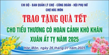Trao tặng quà tết